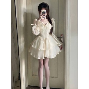 茶歇法式白色连衣裙子女春季高级感气质仙女蓬蓬裙收腰小个子短裙