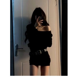 钓系约会一字肩黑色织连衣裙女秋冬新款性感辣妹御姐风包臀短裙